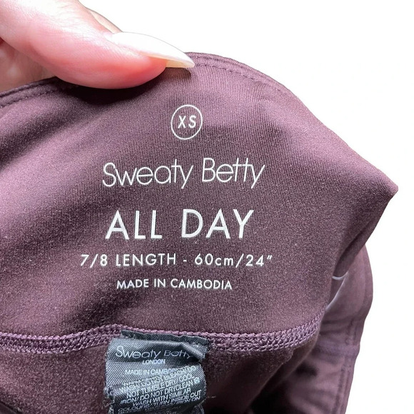 Sweaty Betty All Day‎ Embossed Crocodile 7/8 Leggings Maroon Red Size XS - Picture 7 of 9
